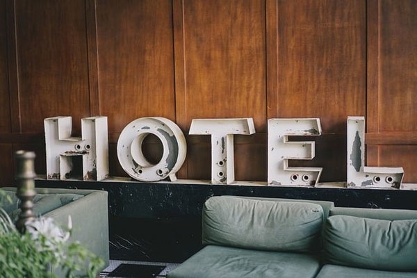 Top 10 des Hôtels Abordables en Bord de Mer en Normandie: Vacances à Petit Prix